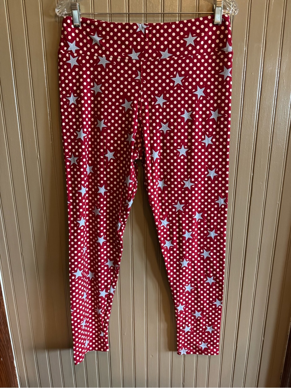 New LuLaRoe Red Leggings with blue Stars & Dots tall curvy